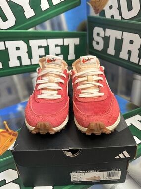 Nike waffle debut vintage adobe sail coconut milk gum colorway